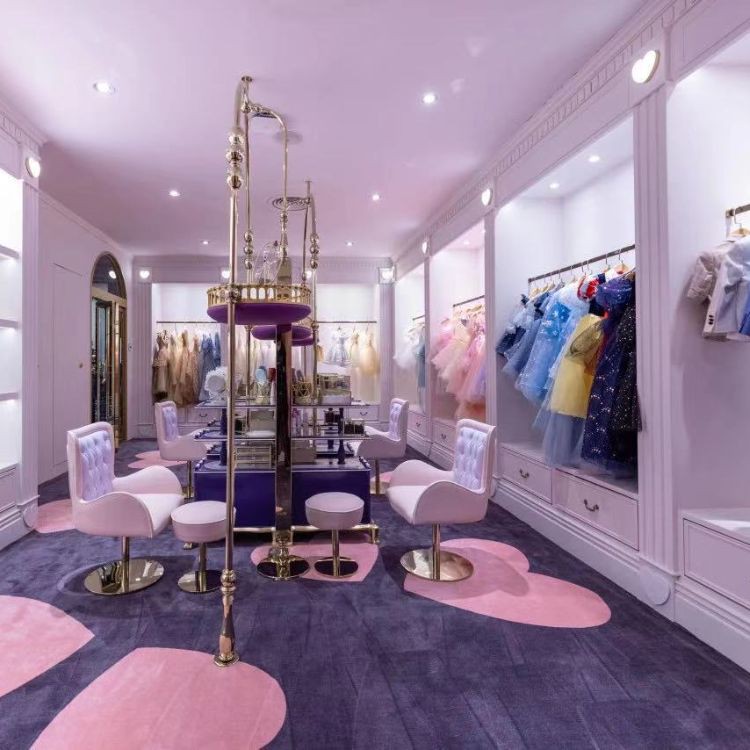 Mini Fashion House in Amusement Park